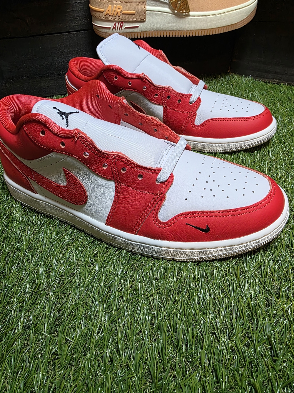 10m Nike Air Jordan 1 Low Top Sneakers - Red/White